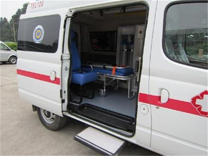 保靖救护车出租服务案例7